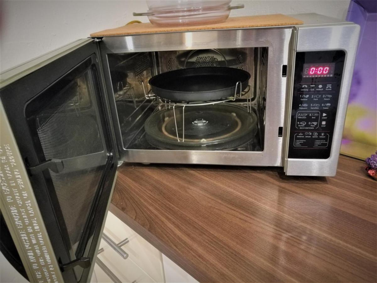 Familienfreundliches Ferienhaus Mit 3 Schlafzimmern Oldisleben ภายนอก รูปภาพ